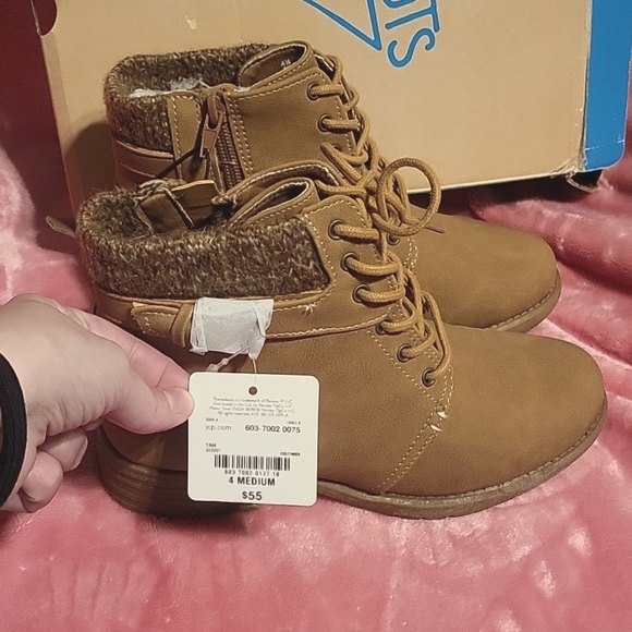 Girls (4) Tan ThereAbouts Boots - Picture 4 of 6